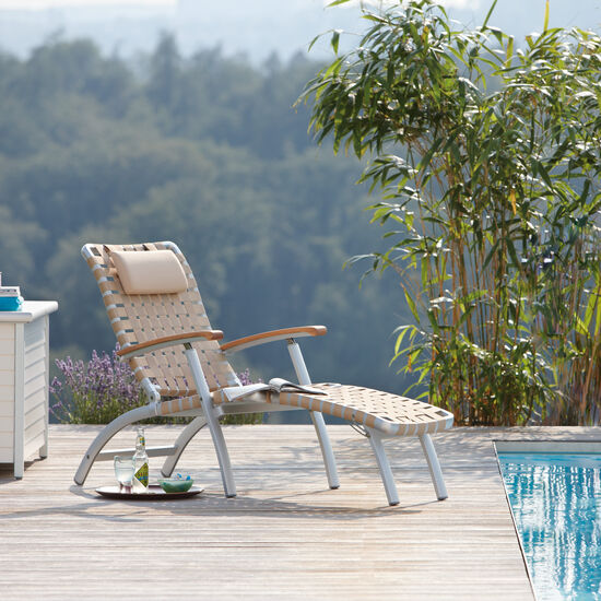 United States Deck Chair with Long Footrest