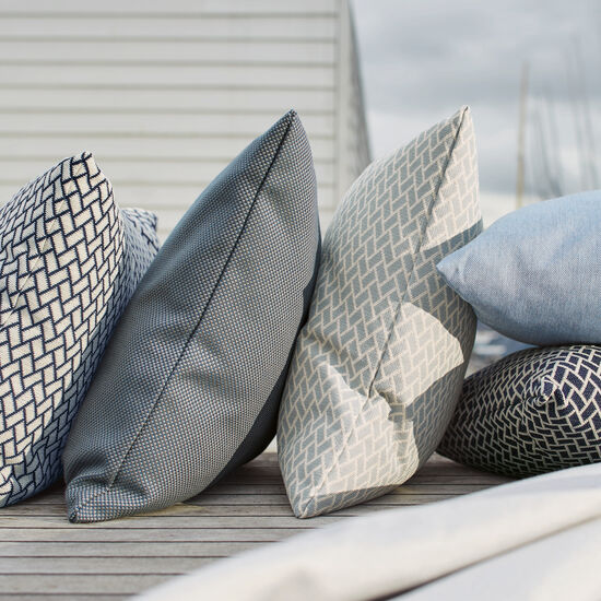 Feather Cushion 50 x 45 Rombo White/Marine