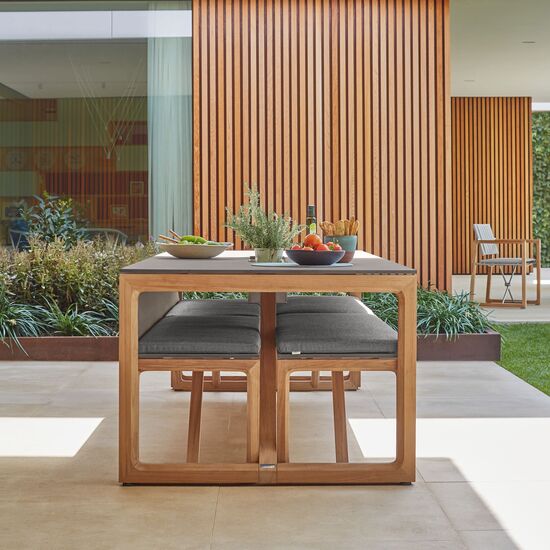 Trey Table 220 x 100