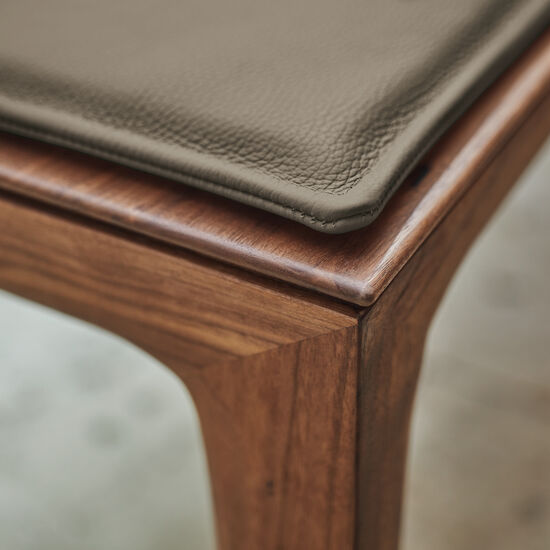 Tavo Seat American Walnut