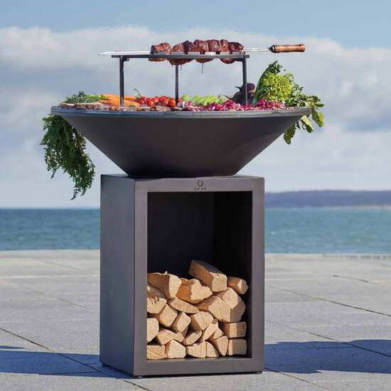 Lyon Grill with Spatula and Oil Can