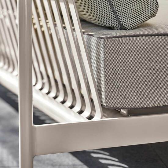Loreto Three-Seater incl. cushions in the design Sinfonia Gris
