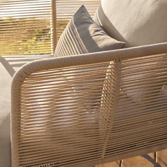 Amari Lounge Armchair incl. cushion in the design "Linum"