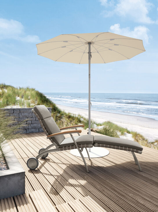 United States Deck Chair Silk with wheels and longer footrest