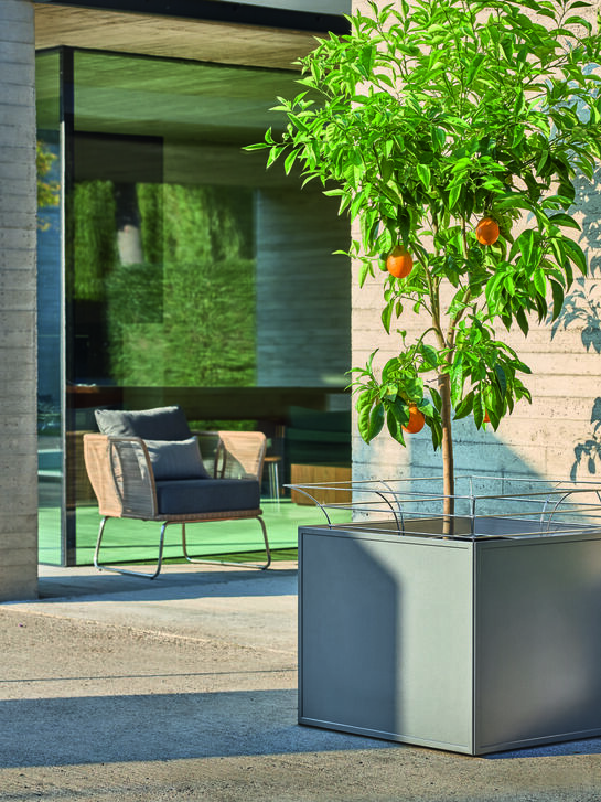 Antony Planter 80 x 80 x 62