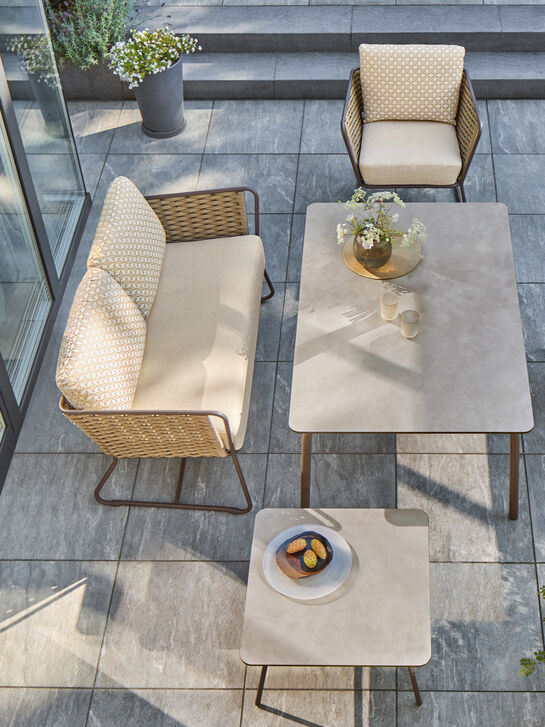 Casablanca Table Aluminium/HPL Shade